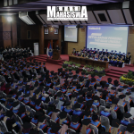 Suasana prosesi wisuda gelombang II Tahun Akademik 2025/2026 yang berlangsung di Gedung Hj. Kartimi Kridhoharsojo tepatnya di Aula Utama Unisba pada Sabtu, (22/8).     (Foto: Violetta Kahyang Lestari Fauzi/SM).