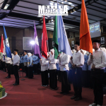 Prosesi pelantikan mahasiswa baru melalui kegiatan Taaruf Tahun Ajaran 2026/2027 di Gedung Hj. Kartimi Kridhoharsojo Universitas Islam Bandung (Unisba) Jalan Tamansari No. 1, Kota Bandung, pada Senin, (14/9). (Foto: Siti Nur Halizah/SM).